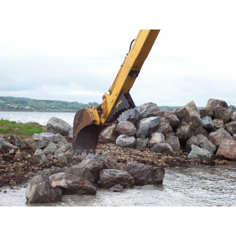 Amulet Manufacturing Stick Grip SG Series Excavator Attachment