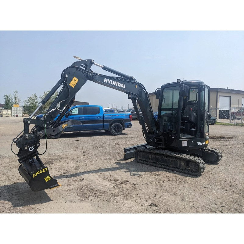 Amulet Manufacturing T2 Hydraulic Tilt Bucket for Large Excavators