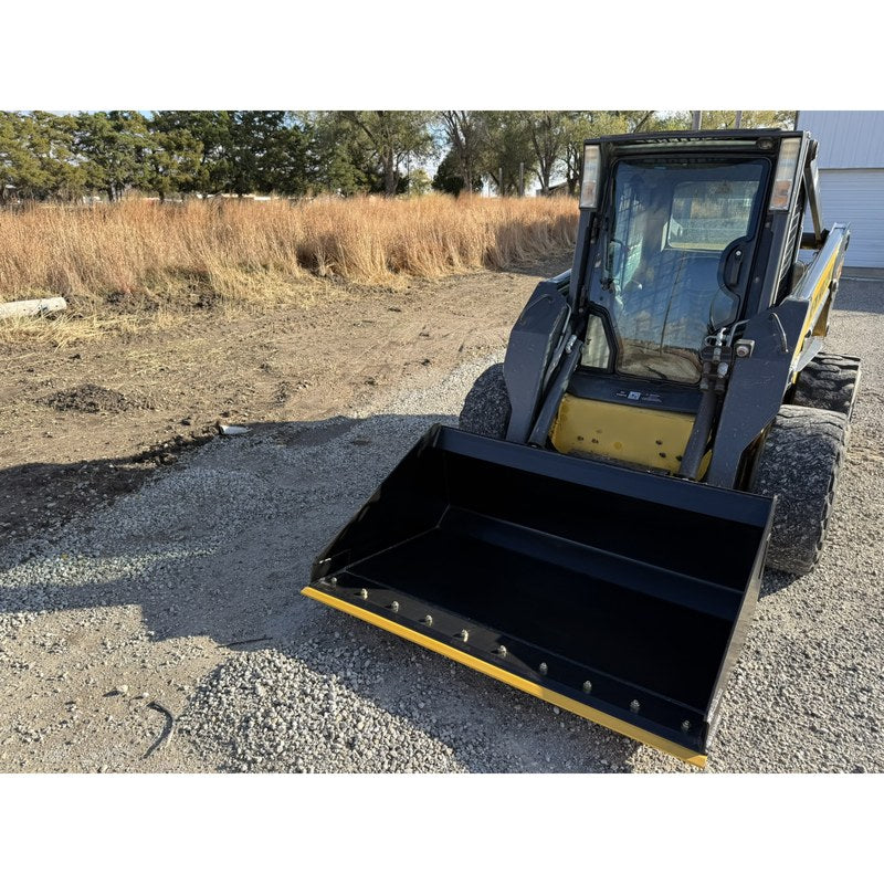 Maxx Attachments General Purpose Skid Steer Bucket